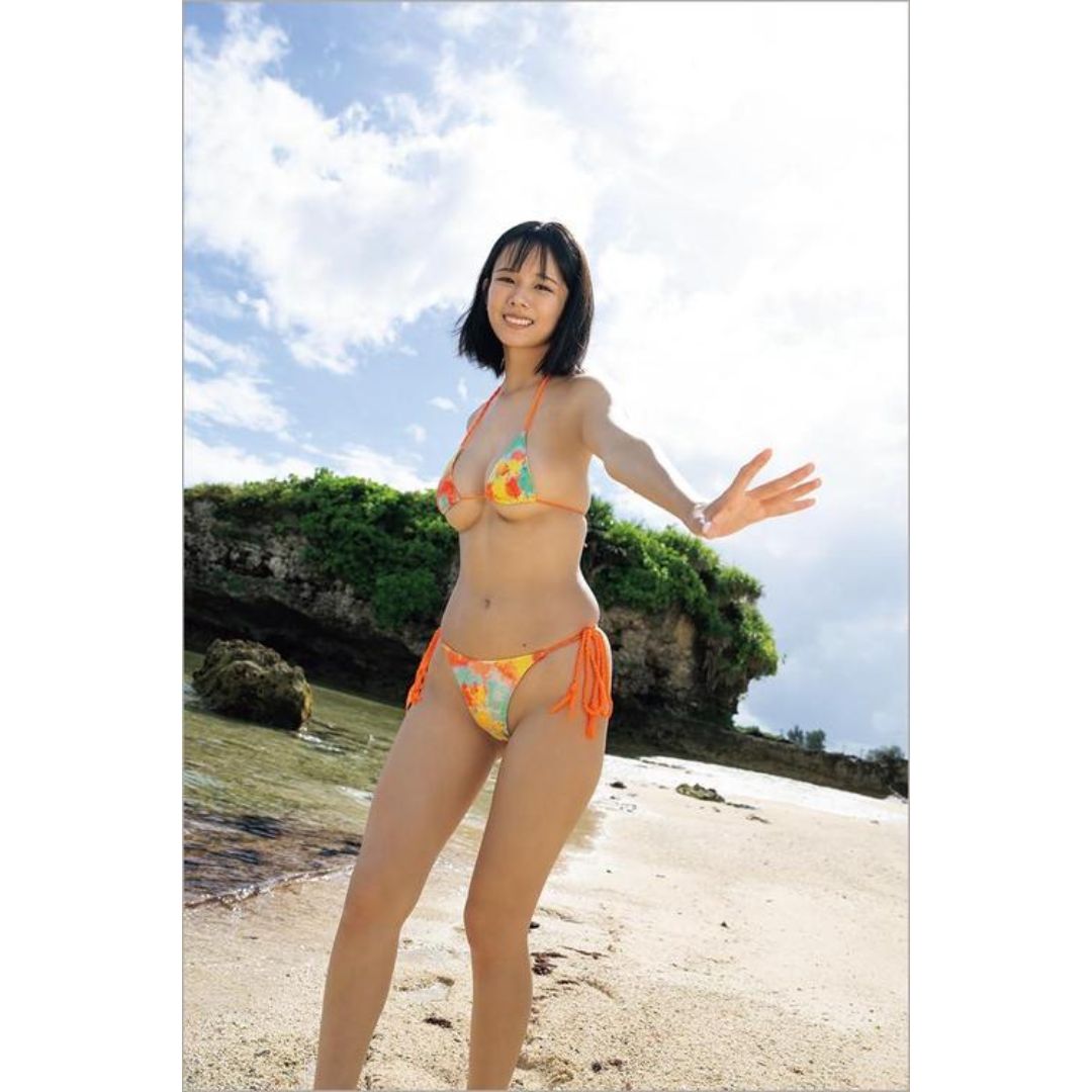 Photobook Goto Matsuri Matsuri ga Hajimaru Buku Foto Idol Pertama G Cup