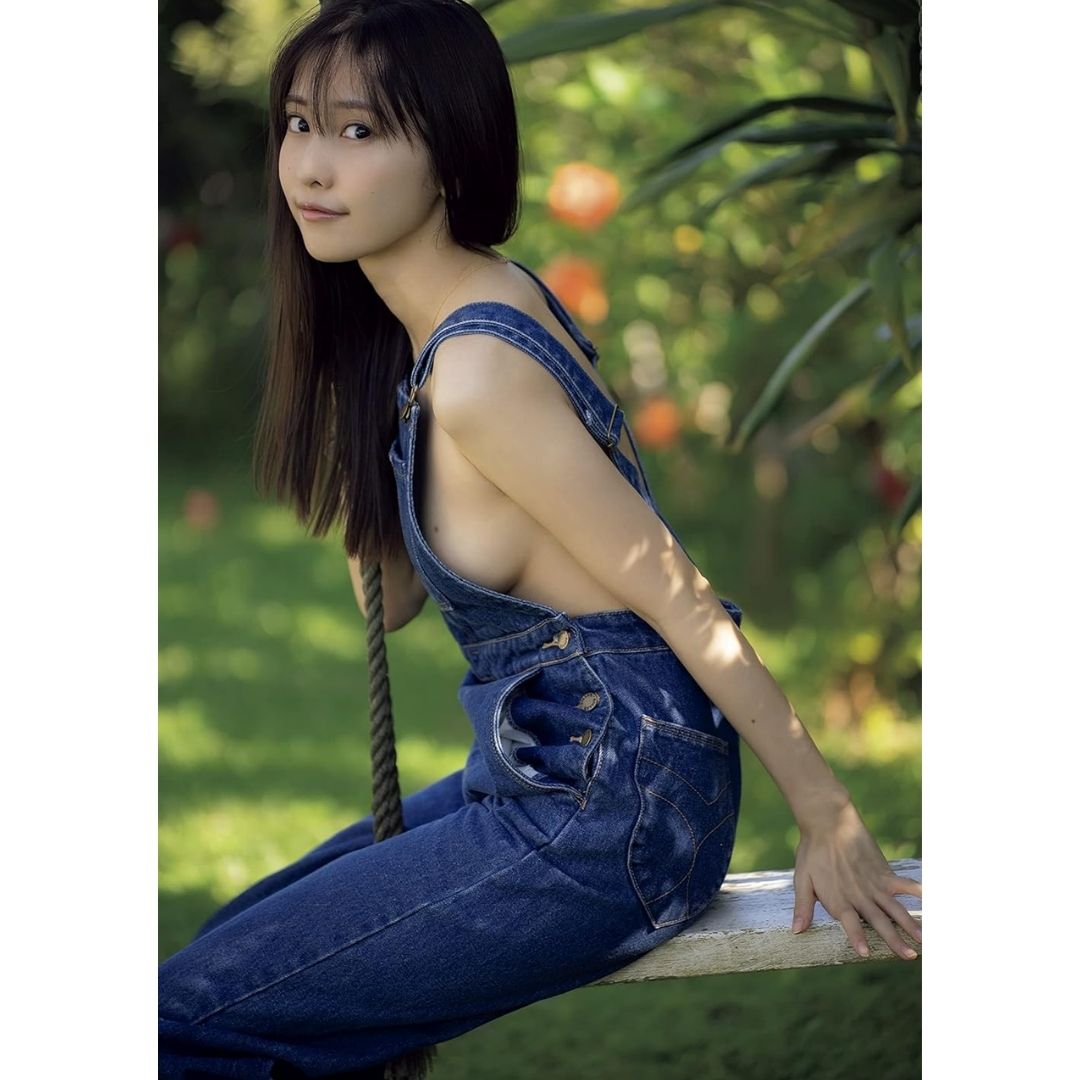  Sano Hinako Be With Me Photobook Okinawa Edition (128 pages) 