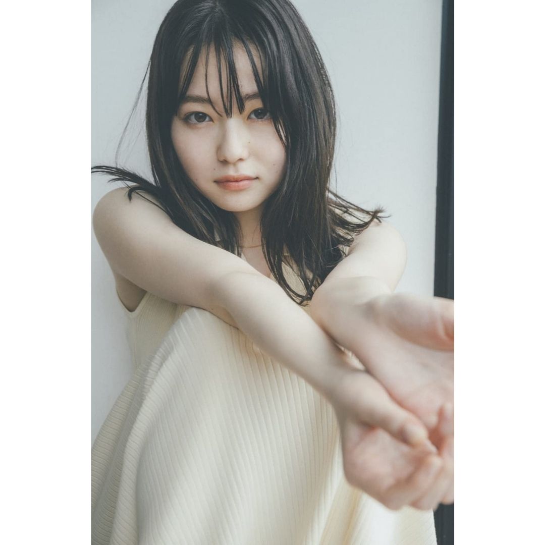 Anna Yamada Second Photobook BLUE B.L.T.MOOK Edition
