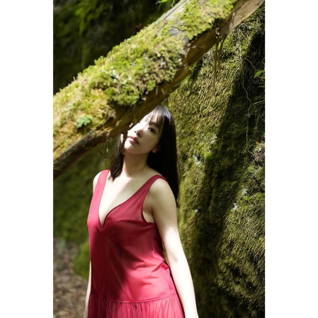 Suzuki Takara First Photo Book Sanctus Jepang (112 pages)